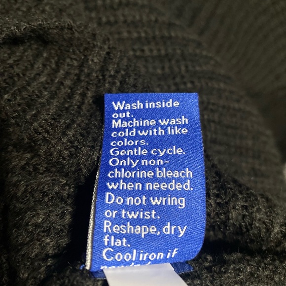 Sweater - Picture 6 of 6